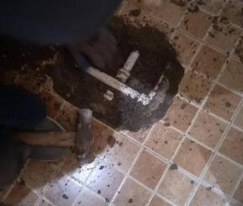 榆树卫生间漏水维修公司为您分享下卫生间渗水如何处理及注意事项
